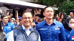 Anies Baswedan saat bertemu dengan Ketum Demokrat, AHY (foto/viva)